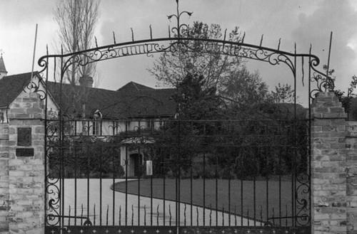 Estate Gate - Meridian Iron Works - Taken by Raymond Mowrer