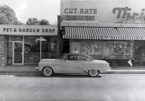 Thrifty Drug Store, Huntington Boulevard, South Pasadena, 1957