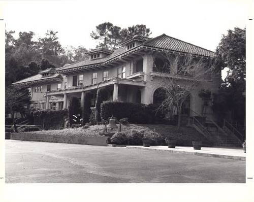 Bilicke Mansion, Grounds of the United Methodist Church