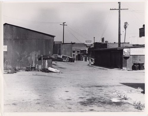 Lot in Back of Fair Oaks Pharmacy