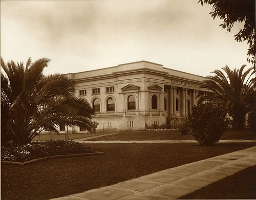 NE Exterior Corner of Carnegie Library