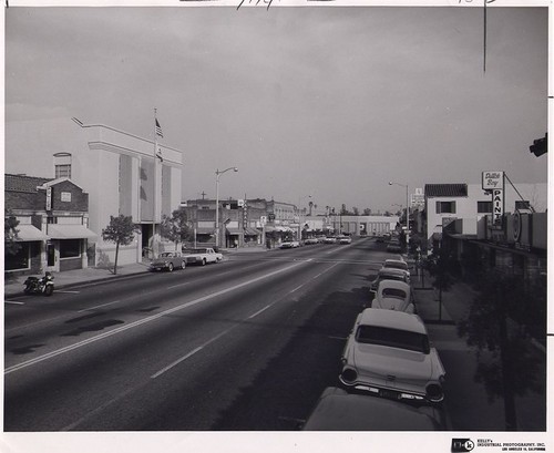 Mission Street at Mound Avenue, Looking East