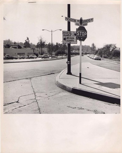 Intersection of Pasadena Avenue, Arroyo Drive and Mission