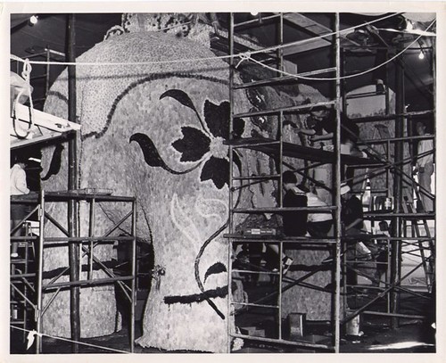 1959 Float with Scaffolding