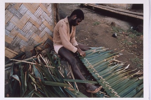 A thatch maker