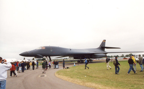 Air show image B-1