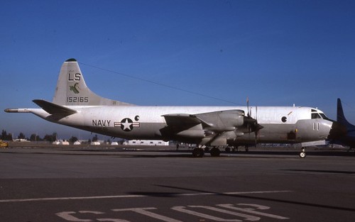 P-3A 152165 VP-60 NAS Moffett 28Dec75