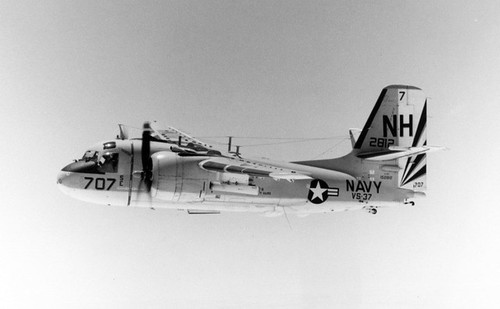 PictionID:45405052 - Catalog:16_006600 - Title:Grumman S-2G Tracker US Navy photo by Robert Lawson -