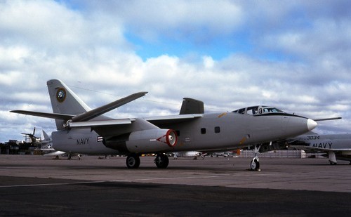 PictionID:43814369 - Catalog:17.S_000552 - Title:Douglas VA-3B 144864 Dept of Navy NAS North Island 11Oct75 [Peter B.Lewis] -