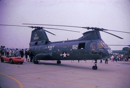 35mm slide image boeing-vertol uh-46d sea knight