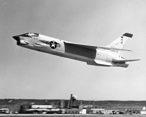 PictionID:43266736 - Catalog:16_003904 - Title:YF-8D US Navy photo - Filename:16_003904.TIF