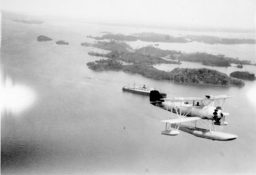 Vought O2U Corsair