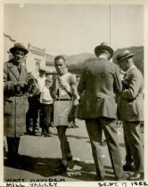 Dipsea Race runner in Lyton Square, 1922