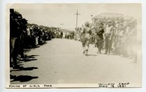 Finish of Women's Dipsea Hike, 1921