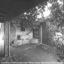 El Paseo courtyard, date unknown