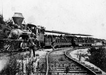 Heisler Engine No. 2 with passenger cars at the Double Bow Knot, late 1890s