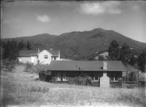 Unidentified house, date unknown