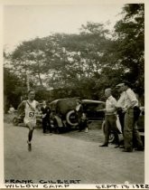 Dipsea Race runner near Willow Camp, 1922