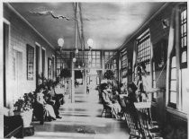 Guests on veranda of the Tavern of Tamalpais, circa 1913