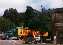 Moving truck at Banana Republic, 1992