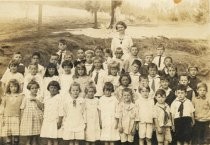 Mill Valley's Old Mill School class photo, 1921