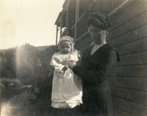 This is Ernest Wood's baby, Mabel, and wife, Mildred