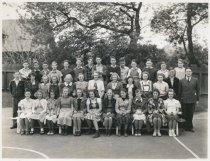 Tamalpais Park School graduating class photo, 1940