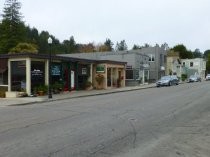 East Blithedale Avenue shops on the 100 block, 2016