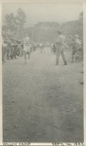 Dipsea Race runner in Willow Camp, 1922