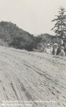 Men and Women on their way to Muir Woods, 1915