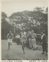 Dipsea Race runners near Willow Camp, 1922