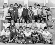 Mill Valley Alto School third grade class photo, 1952