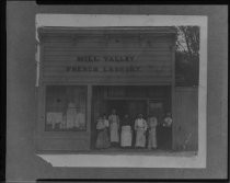 Group portrait outside of the Mill Valley French Laundry, circa 1915