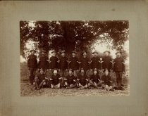 Miliary group portrait, Huntoon family, date unknown