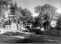 565 Throckmorton Avenue "Burlwood", circa 1920s