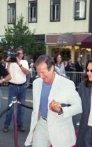 Robin Williams and Marsha Garces arriving to his Tribute, 1999