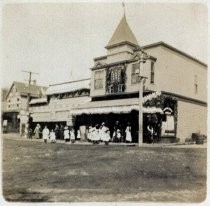 Corner of Throckmorton Avenue & Bernard Street, 1901
