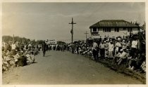 Home stretch of the first Women's Dipsea Hike, 1918