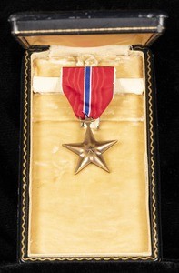 Bronze star medal