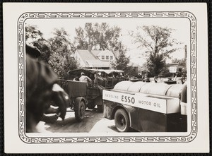 Convoy getting gas, 1941-07-10