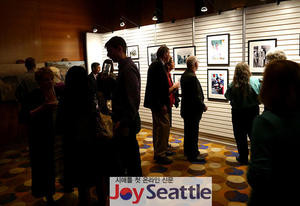 Photography Exhibition and reception, Grand Hyatt Seattle, 2014