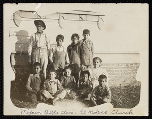 Hewes packing house employees, El Modena, photograph, circa 1920s