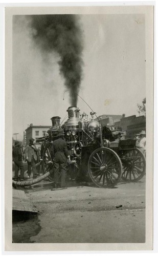 Steam pump fire engine, Los Angeles