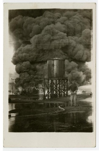 Heavy smoke from fire, Los Angeles