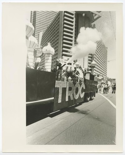 Trocadero Transfer float at California and Drumm and Market Sts