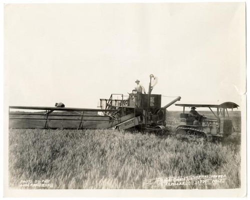 Price Davies, Liberal, Kansas, Caterpillar 30, 20 Foot, Holt