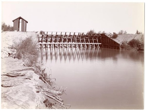 Head of main irrigation canal