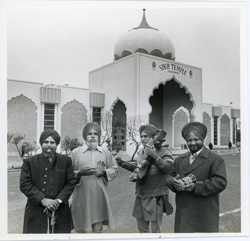 Photo of Men in front of Yuba City Sikh Temple