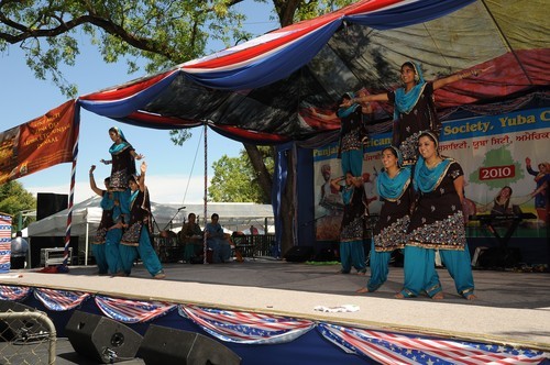 All Girls Bhangra Team Performance