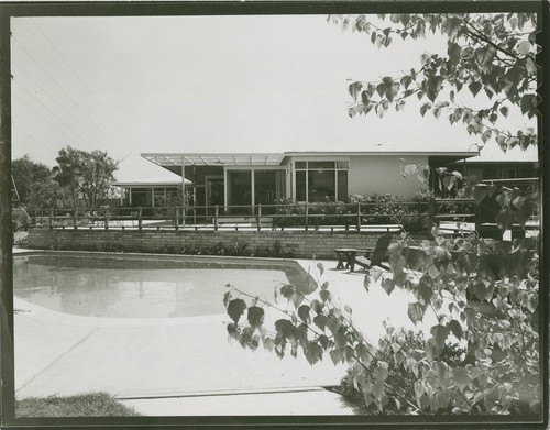 J.R. Davidson: Taylor House (Los Angeles, Calif.)